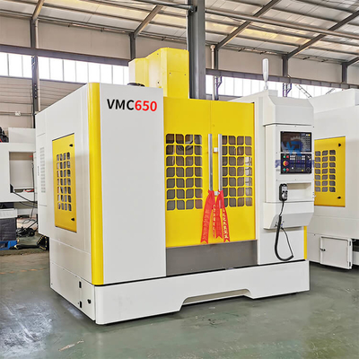 Centro fazendo à máquina vertical do CNC Vmc650 com linha central de X Y e de Z três